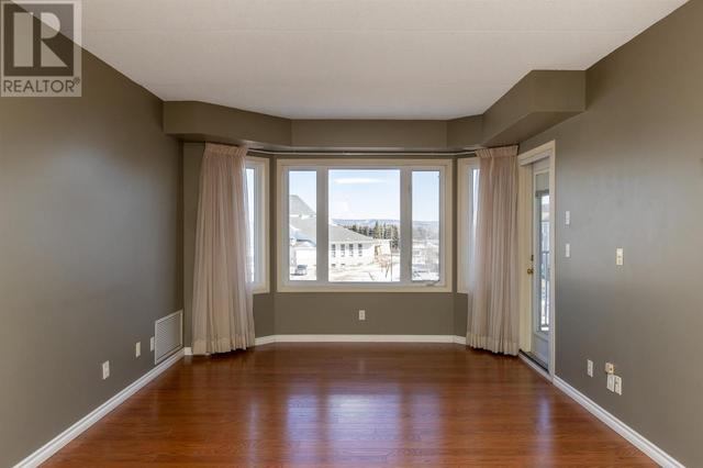 211 - 315 Hilldale Rd, Condo with 2 bedrooms, 2 bathrooms and null parking in Thunder Bay ON | Image 11