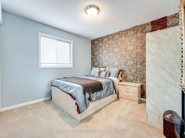 12 Yolanda Pl, House detached with 4 bedrooms, 3 bathrooms and 4 parking in Brampton ON | Image 25