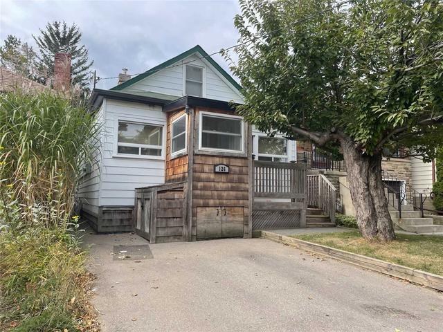 126 Sixteenth St, House detached with 2 bedrooms, 2 bathrooms and 2 parking in Toronto ON | Image 1