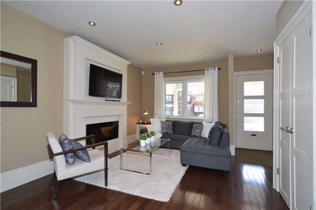 164 Fairlawn Ave, House semidetached with 3 bedrooms, 2 bathrooms and 1 parking in Toronto ON | Image 3