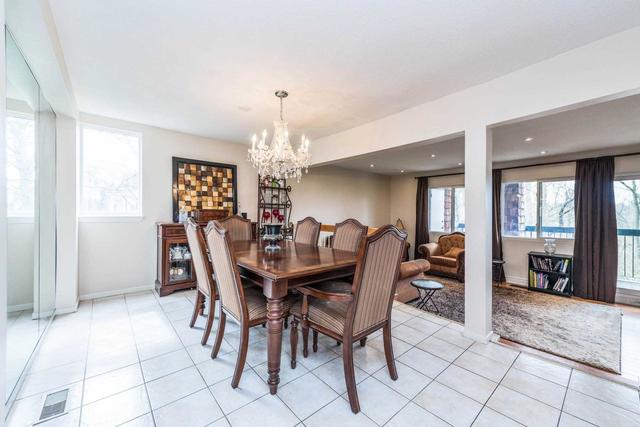 65 Cricklewood Cres, Townhouse with 3 bedrooms, 5 bathrooms and 2 parking in Markham ON | Image 38