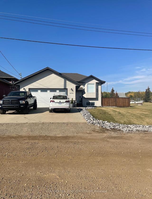 4838 Elevator Rd, House attached with 3 bedrooms, 3 bathrooms and 4 parking in Fort St. John BC | Image 1