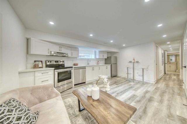 119 Regent St, House detached with 1 bedrooms, 1 bathrooms and 1 parking in Toronto ON | Image 4