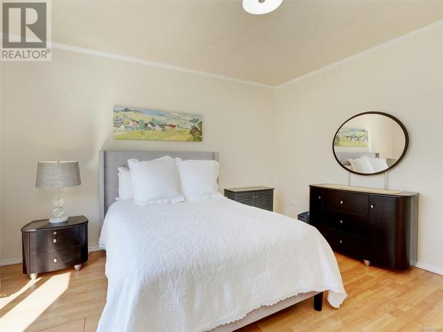 2514 Empire St, House detached with 2 bedrooms, 1 bathrooms and 3 parking in Victoria BC | Image 14