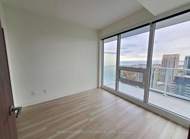 4001 - 19 Bathurst St, Condo with 1 bedrooms, 1 bathrooms and 0 parking in Toronto ON | Image 11