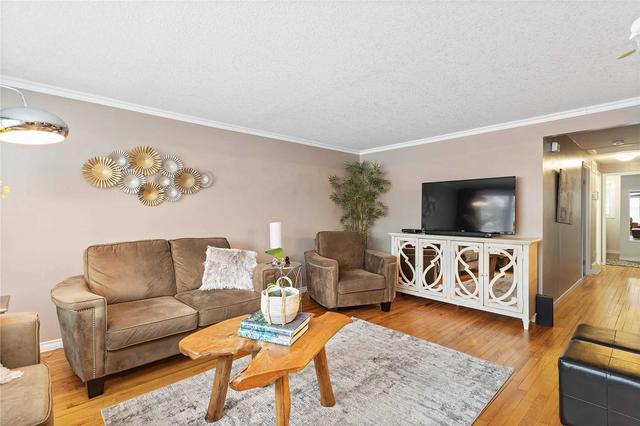 72 Burns Dr, House detached with 3 bedrooms, 2 bathrooms and 6 parking in Guelph ON | Image 16