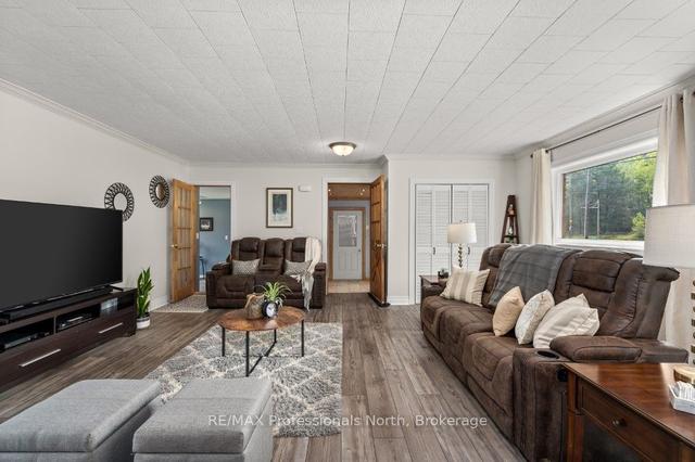 3875 Loop Rd, House detached with 3 bedrooms, 2 bathrooms and 4 parking in Highlands East ON | Image 38