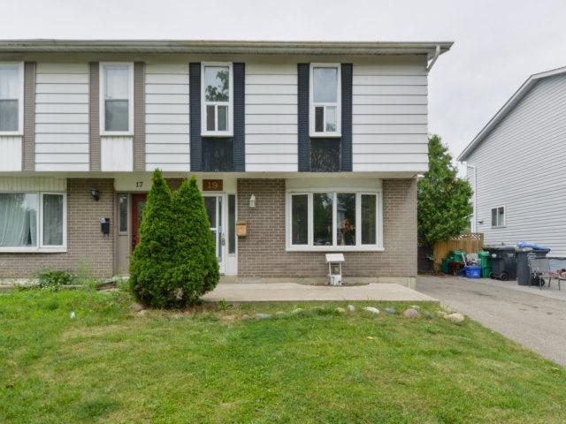 19 Bramhall Circ, House semidetached with 3 bedrooms, 2 bathrooms and 4 parking in Brampton ON | Image 1
