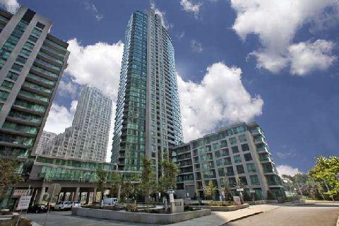 2702 - 215 Fort York Blvd, Condo with 2 bedrooms, 2 bathrooms and 1 parking in Toronto ON | Image 1