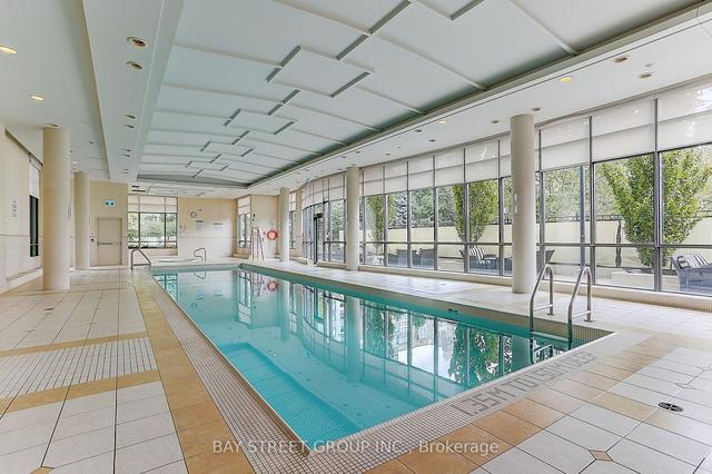2011 - 509 Beecroft Rd, Condo with 2 bedrooms, 2 bathrooms and 1 parking in Toronto ON | Image 32