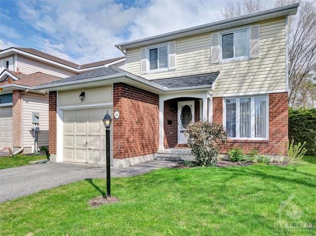 14 Hawley Crescent, House detached with 3 bedrooms, 3 bathrooms and 2 parking in Ottawa ON | Image 1