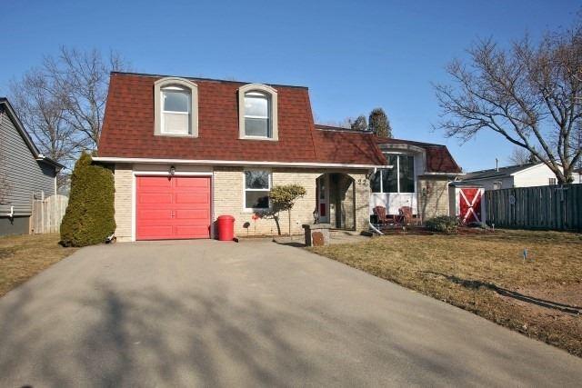 22 Rosemary Rd, House detached with 3 bedrooms, 4 bathrooms and 5 parking in Halton Hills ON | Image 1