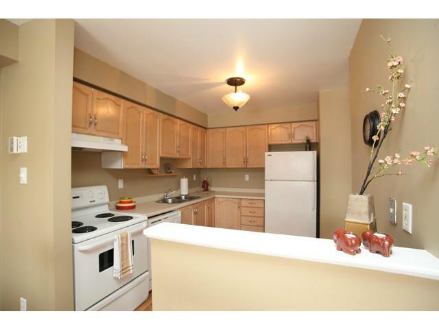 193 Pickett Cres, House attached with 3 bedrooms, 1 bathrooms and null parking in Barrie ON | Image 3