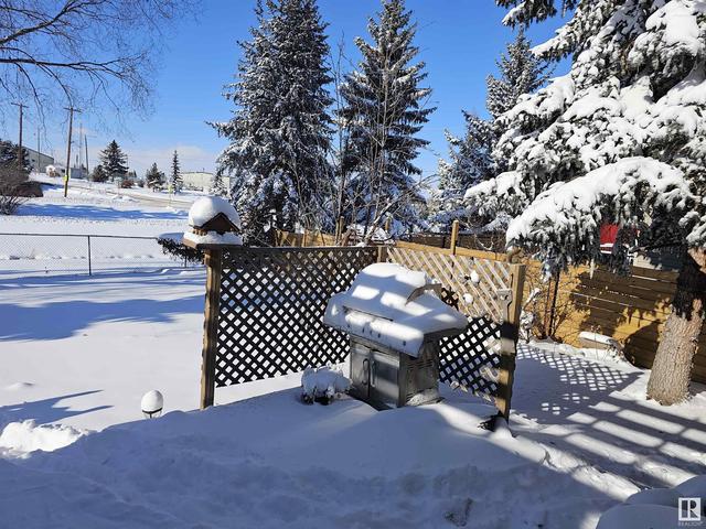 25 Umbach Rd, House detached with 2 bedrooms, 1 bathrooms and null parking in Stony Plain AB | Image 17