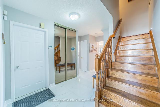 43 Buckhurst Cres, House attached with 3 bedrooms, 2 bathrooms and 3 parking in Toronto ON | Image 37