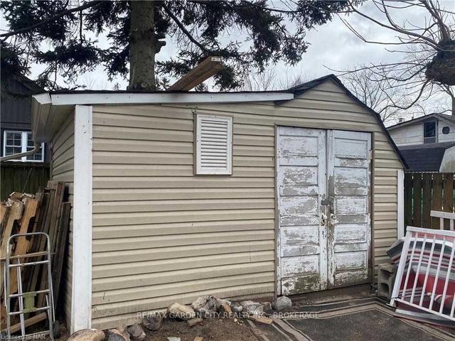 114 Belvedere Rd, House detached with 2 bedrooms, 1 bathrooms and 2 parking in Fort Erie ON | Image 19