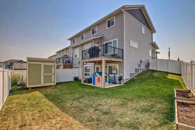 64 Cameron Close, Home with 4 bedrooms, 3 bathrooms and 2 parking in Sylvan Lake AB | Image 3