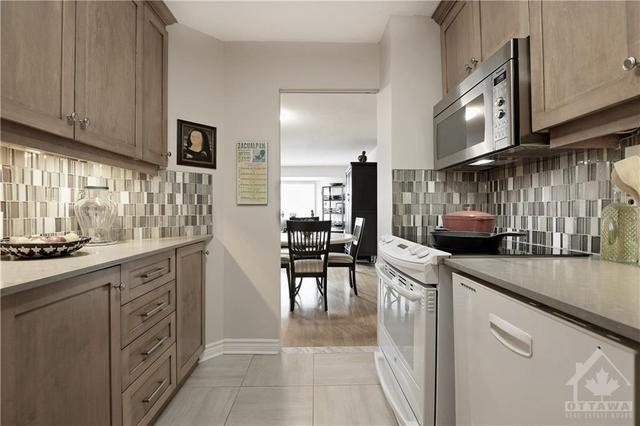 809 - 151 Bay Street, Condo with 3 bedrooms, 2 bathrooms and 1 parking in Ottawa ON | Image 19
