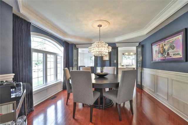 2009 Highridge Court, House detached with 4 bedrooms, 2 bathrooms and 7 parking in Oakville ON | Image 12