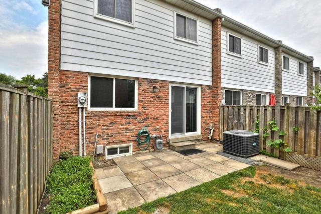 88 - 900 Central Park Dr, Townhouse with 3 bedrooms, 2 bathrooms and 1 parking in Brampton ON | Image 18
