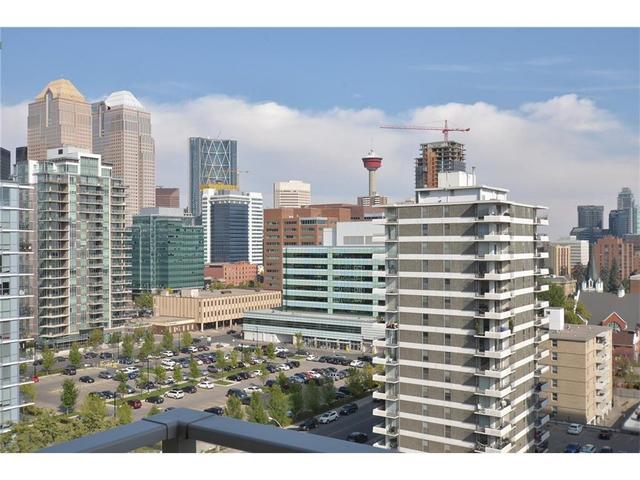 1203 - 626 14 Avenue Sw, Condo with 2 bedrooms, 2 bathrooms and 2 parking in Calgary AB | Image 1