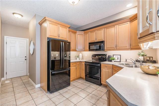 11 - 254 Summerfield Drive, House attached with 3 bedrooms, 2 bathrooms and null parking in Guelph ON | Image 4
