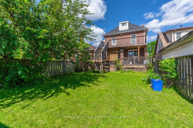 209 Rosslyn Ave S, House detached with 3 bedrooms, 3 bathrooms and 1 parking in Hamilton ON | Image 5