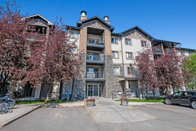 1310 - 8 Bridlecrest Drive Sw, Condo with 2 bedrooms, 2 bathrooms and 1 parking in Calgary AB | Image 2