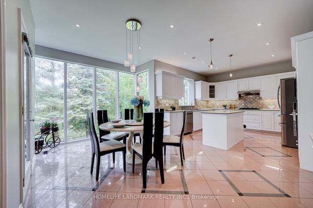 27 Manorcrest Dr, House detached with 5 bedrooms, 7 bathrooms and 9 parking in Toronto ON | Image 6
