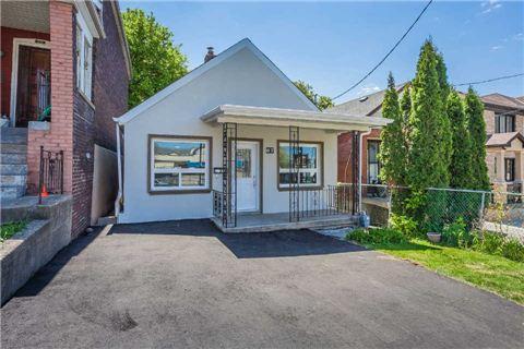 67 Lavender Rd, House detached with 3 bedrooms, 2 bathrooms and 2 parking in Toronto ON | Image 1