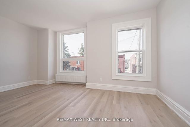 115 Edwin Ave, House detached with 4 bedrooms, 3 bathrooms and 1 parking in Toronto ON | Image 27