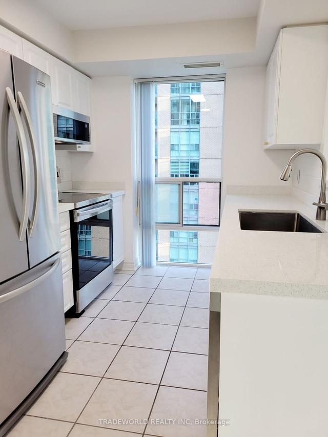 1611 - 22 Olive Ave, Condo with 1 bedrooms, 1 bathrooms and 1 parking in Toronto ON | Image 8