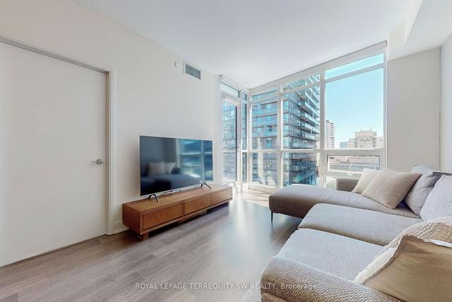 1001 - 30 Roehampton Ave, Condo with 1 bedrooms, 1 bathrooms and 1 parking in Toronto ON | Image 19