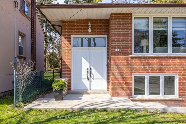 20 Doddington Dr, House detached with 3 bedrooms, 2 bathrooms and 6 parking in Toronto ON | Image 12