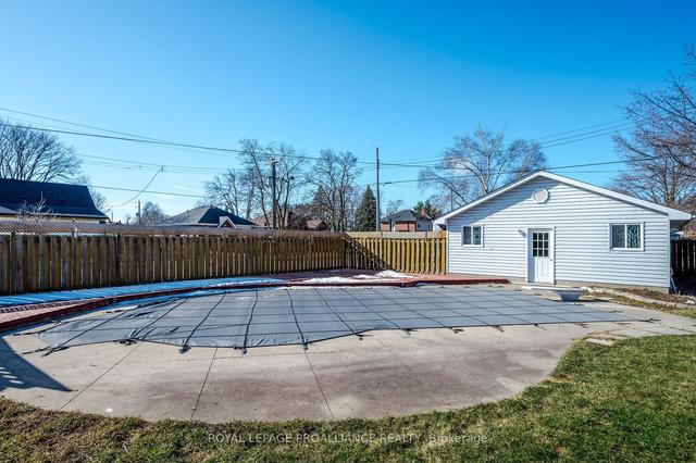 737 Snelgrove Rd, House detached with 2 bedrooms, 1 bathrooms and 7 parking in Peterborough ON | Image 28