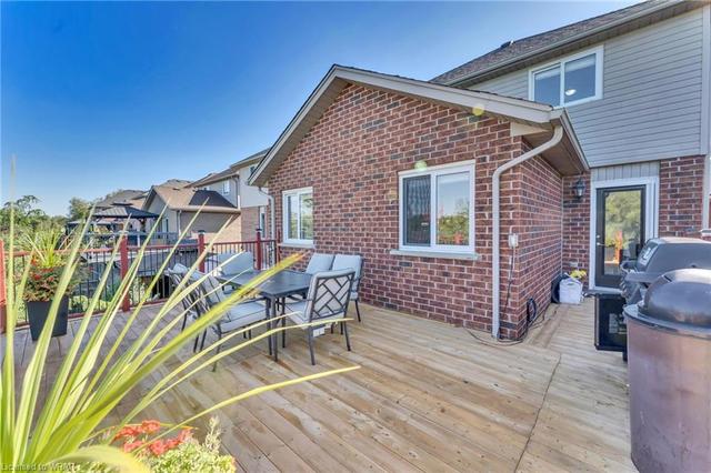 483 Doon South Drive, House detached with 6 bedrooms, 3 bathrooms and 4 parking in Kitchener ON | Image 16