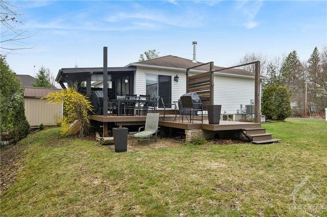 144 Levis Street, House detached with 4 bedrooms, 2 bathrooms and 5 parking in Clarence Rockland ON | Image 26
