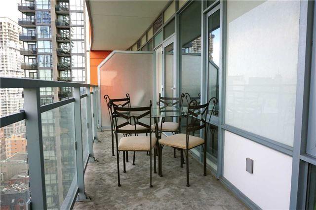 01 - 21 Widmer St, Condo with 1 bedrooms, 1 bathrooms and 0 parking in Toronto ON | Image 6