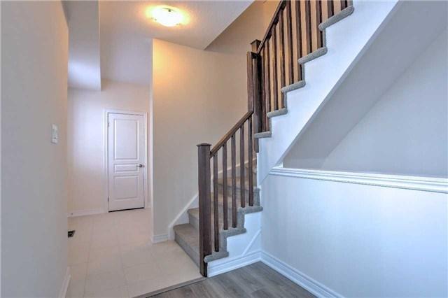 3113 Blackfriar Common, House attached with 3 bedrooms, 3 bathrooms and 1 parking in Oakville ON | Image 5