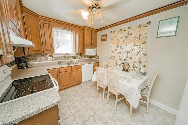 6198 Delaware Street, House detached with 2 bedrooms, 3 bathrooms and 6 parking in Niagara Falls ON | Image 20