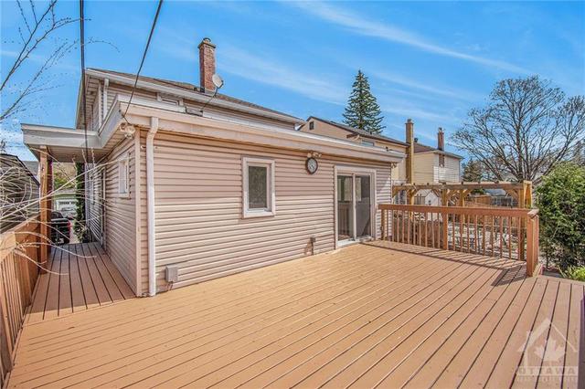 146 Marquette Avenue, House detached with 3 bedrooms, 2 bathrooms and 4 parking in Ottawa ON | Image 25
