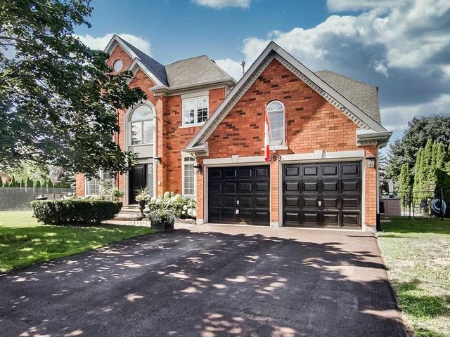 698 Kingsmere Ave, House detached with 4 bedrooms, 3 bathrooms and 6 parking in Newmarket ON | Image 34