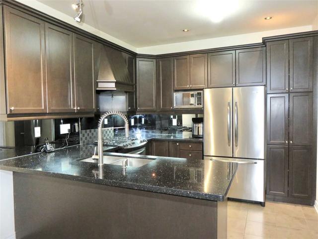 73 Oakborough Dr, House detached with 4 bedrooms, 3 bathrooms and 2 parking in Markham ON | Image 13