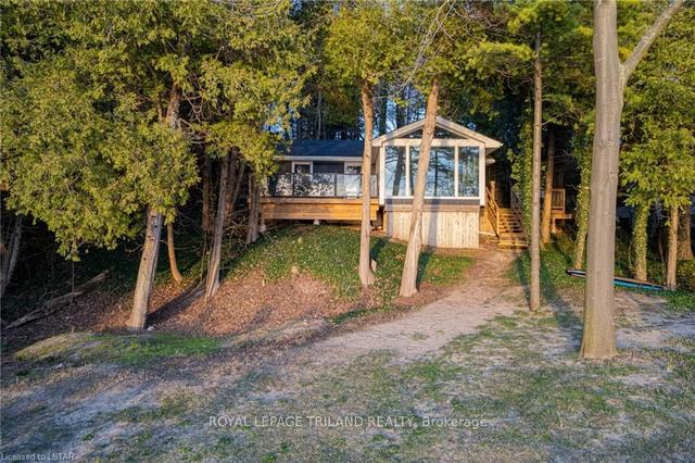73397 Sandy Beach Rd, House detached with 3 bedrooms, 1 bathrooms and 18 parking in Bluewater ON | Image 39