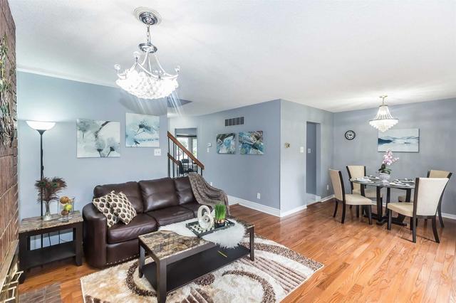 97 Hawkshead Cres, House semidetached with 3 bedrooms, 3 bathrooms and 2 parking in Toronto ON | Image 1