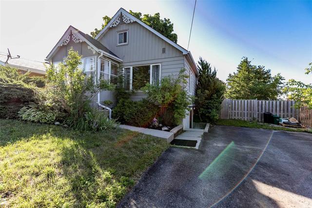 375 Little Ave, House detached with 3 bedrooms, 2 bathrooms and 6 parking in Barrie ON | Image 1