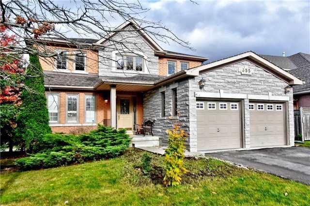 355 Carruthers Ave, House detached with 4 bedrooms, 3 bathrooms and 2 parking in Newmarket ON | Image 1