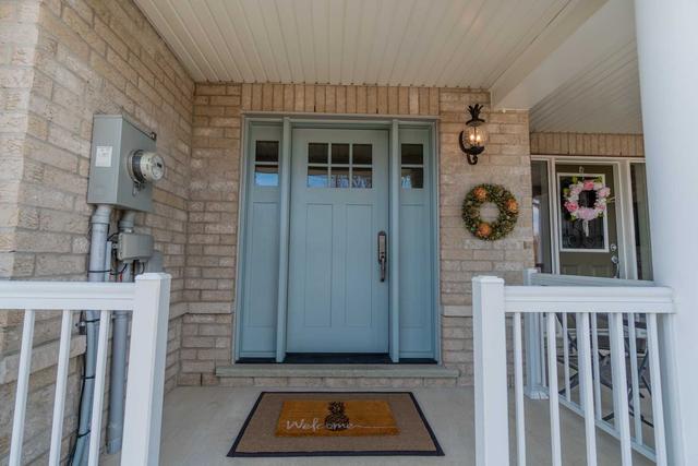 1424 Glaspell Cres, House attached with 3 bedrooms, 3 bathrooms and 3 parking in Oshawa ON | Image 12