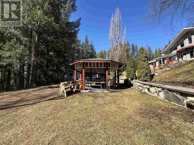 6325 Rosette Lake Road, House detached with 3 bedrooms, 2 bathrooms and null parking in Cariboo F BC | Image 22