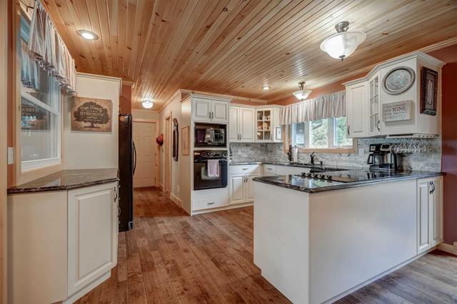 174 Couchs Rd, House detached with 2 bedrooms, 4 bathrooms and 10 parking in North Kawartha ON | Image 6